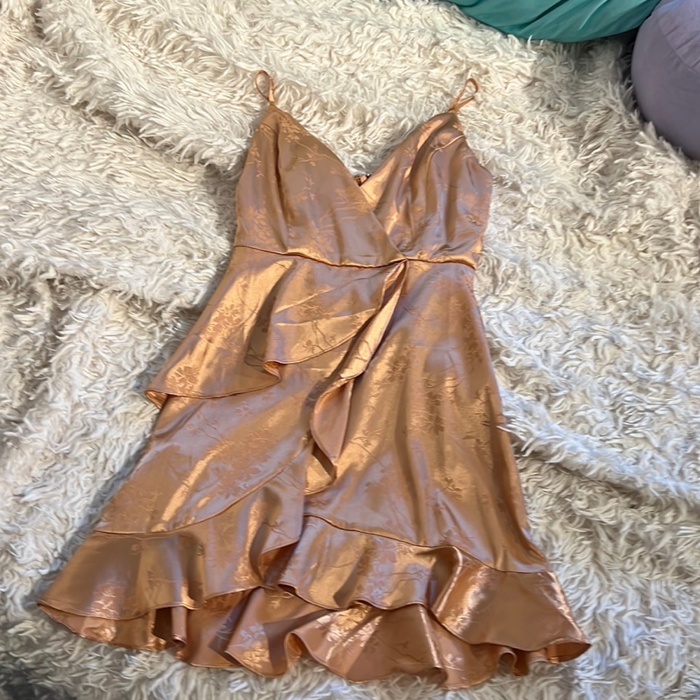 Cute caramel dress!